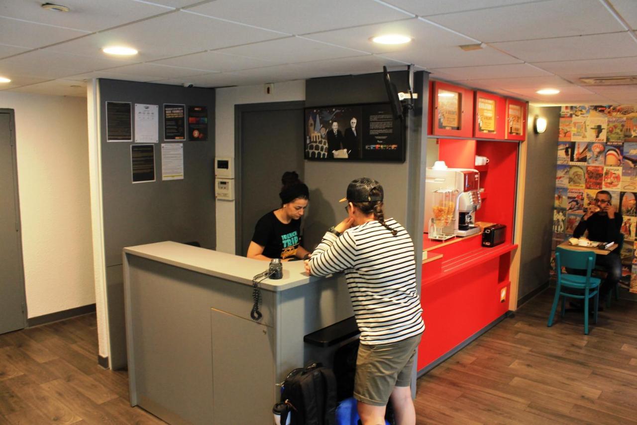 热讷维耶阿斯尔f1酒店 外观 照片